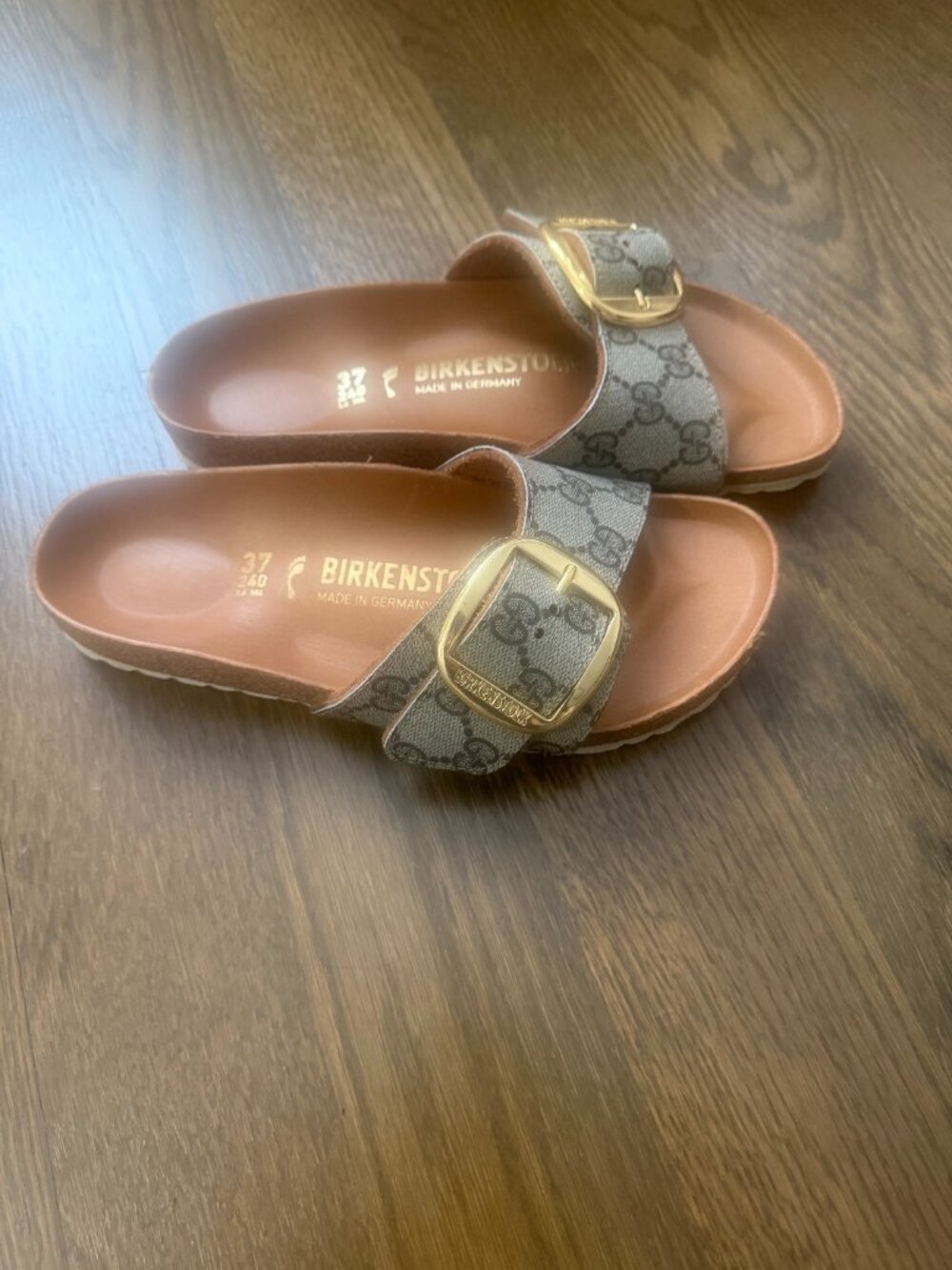 Gucci Birkenstock Big Buckle Sandal - Picture 4 of 6
